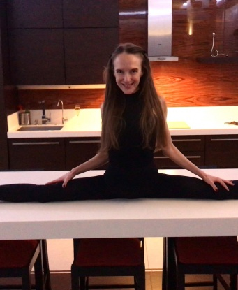 Сексуальная бестия приглашает к себе в гости и гарантирует незабываемый опыт. Забудь о своих заботах и окунись в мир наслаждения. Я знаю, чего ты хочешь! 2954, 37 лет