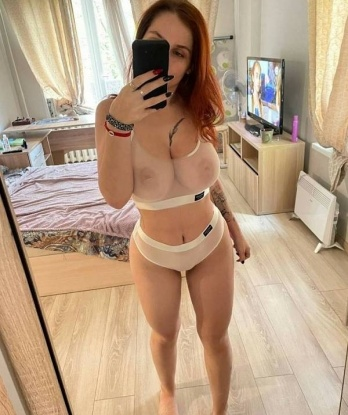 Живу в Москве и предлагаю свои услуги исключительно в этом прекрасном городе. У меня есть много возможностей, чтобы сделать наше время вместе незабываемым. Со мной ты сможешь испытать море эмоций и получить удовольствие, о котором ты всегда мечтал. Обращайся ко мне и я с радостью поделюсь своими отзывами и фото, чтобы ты убедился, что я точно та, кто тебе нужен. 🌟💋🔥 3676, 23 года